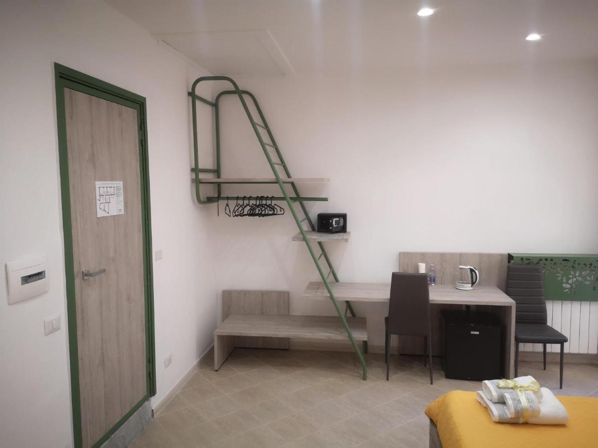 La Casa Di Halley 那不勒斯 外观 照片