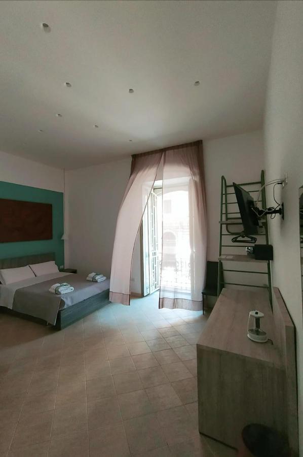 La Casa Di Halley 那不勒斯 外观 照片
